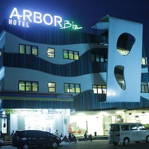 Arbor Biz Hotel